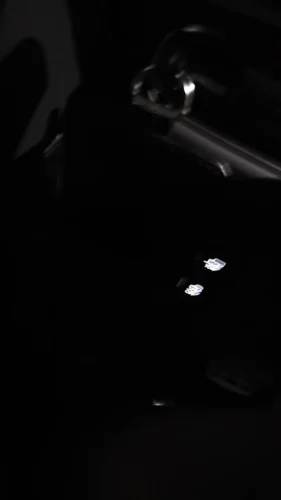 1pc Car Storage Bag Car Air Outlet Debris Bag For Mobile Phone Key Sunglasses Vent Dashboard Tidy Hanging Leather Organizer Box photo review