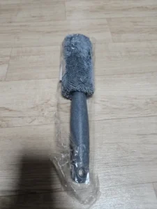 Microfiber Car Tire Brush - Effective Wheel Hub and Rim Cleaner - Perfect for Car Maintenance, Detailing, and Cleaning Supplies photo review